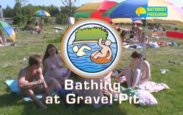 Bathing At Gravel Pit - Naturist freedom family nudism video [720×480 | 00:55:00 | 1.3 GB] [ヌーディズムコレクション]