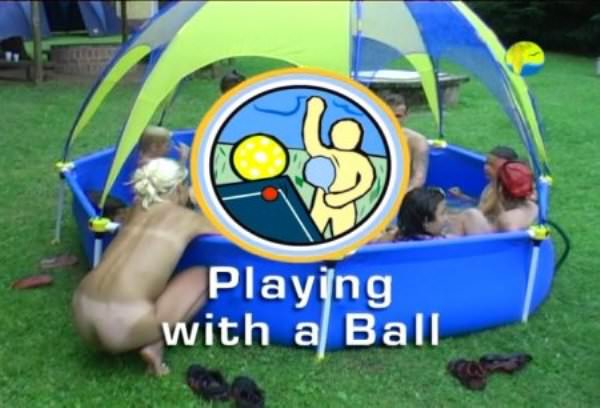 Playing With a Ball - Naturist freedom family nudism video [720x480 | 01:31:53 | 4.10 GB] [ヌーディズムコレクション]