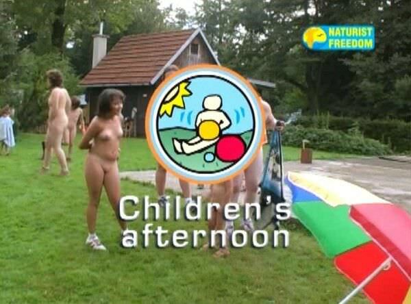 Nudism family video - Childrens afternoon [720x576 | 00:26:17 | 1 GB] [ヌーディズムコレクション]