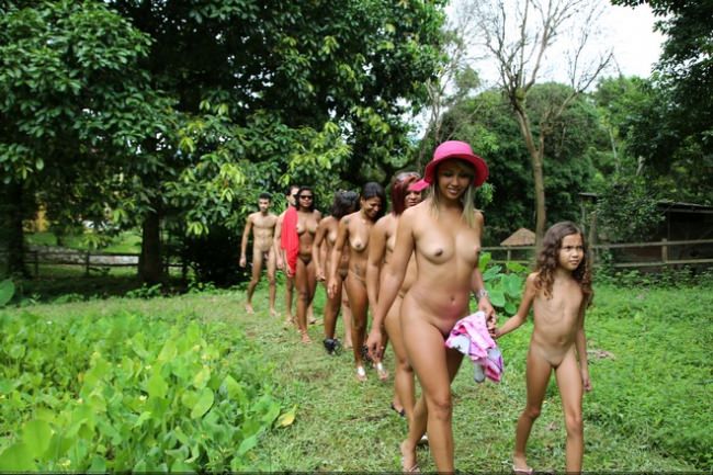 Nudists in Brazil - Lush Green Travels photo pt.2 [ヌーディズムコレクション]